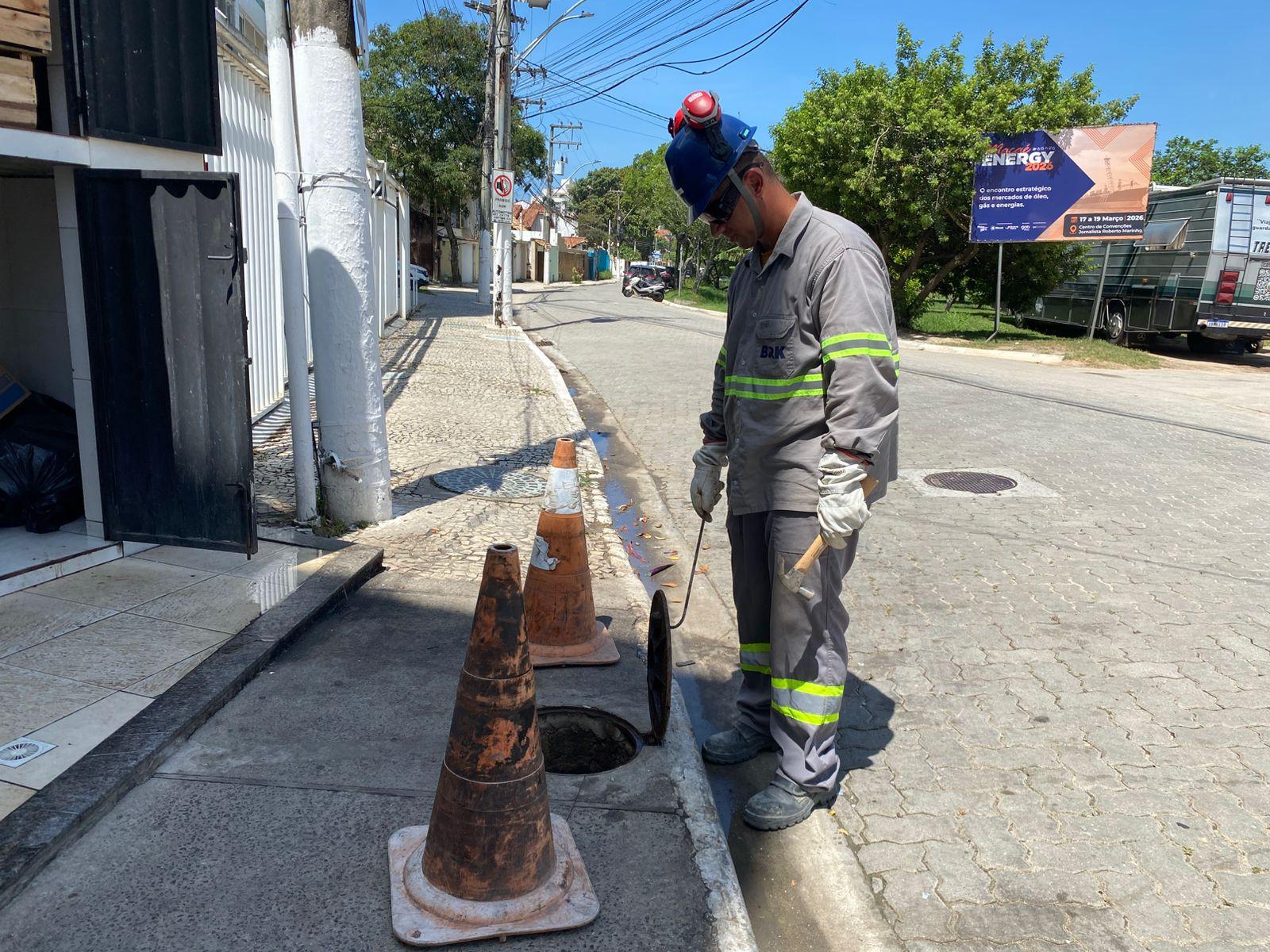 BRK intensifica vistorias na rede de esgotamento sanitário e ações educativas na Praia do Pecado