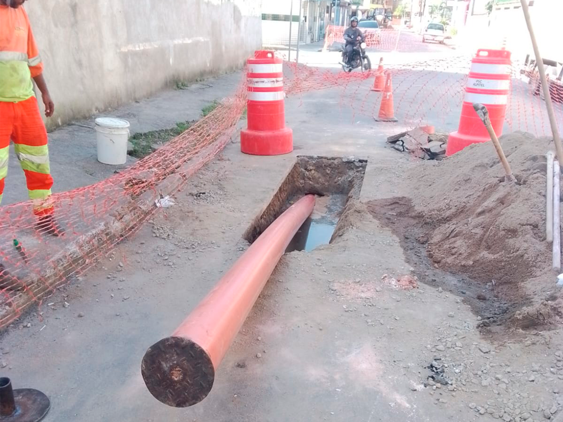 Obras utilizando método não destrutivo evitam a abertura de valas-maiores, mas tmabém exigem atenção dos condutores