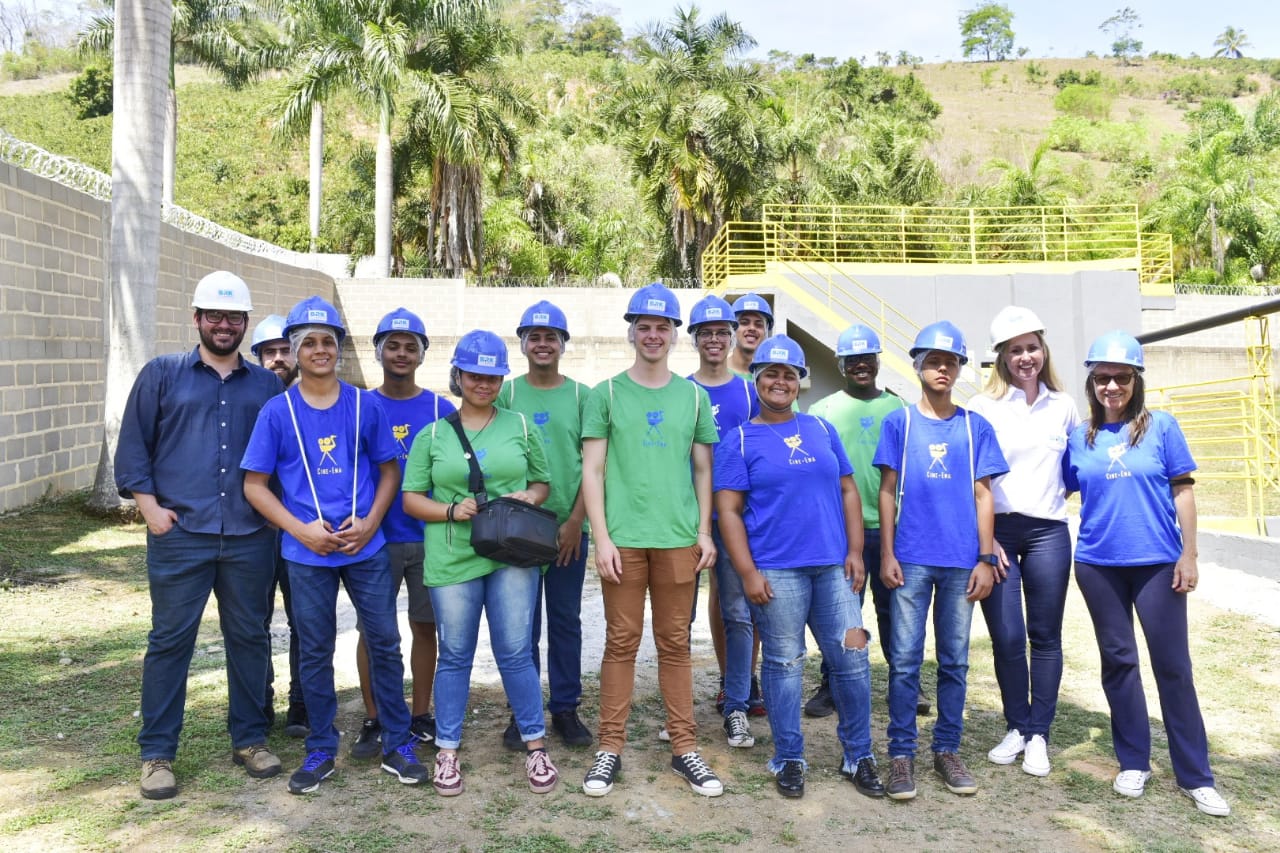 ae53560b-1f02-41eb-bf30-e107d8242e36