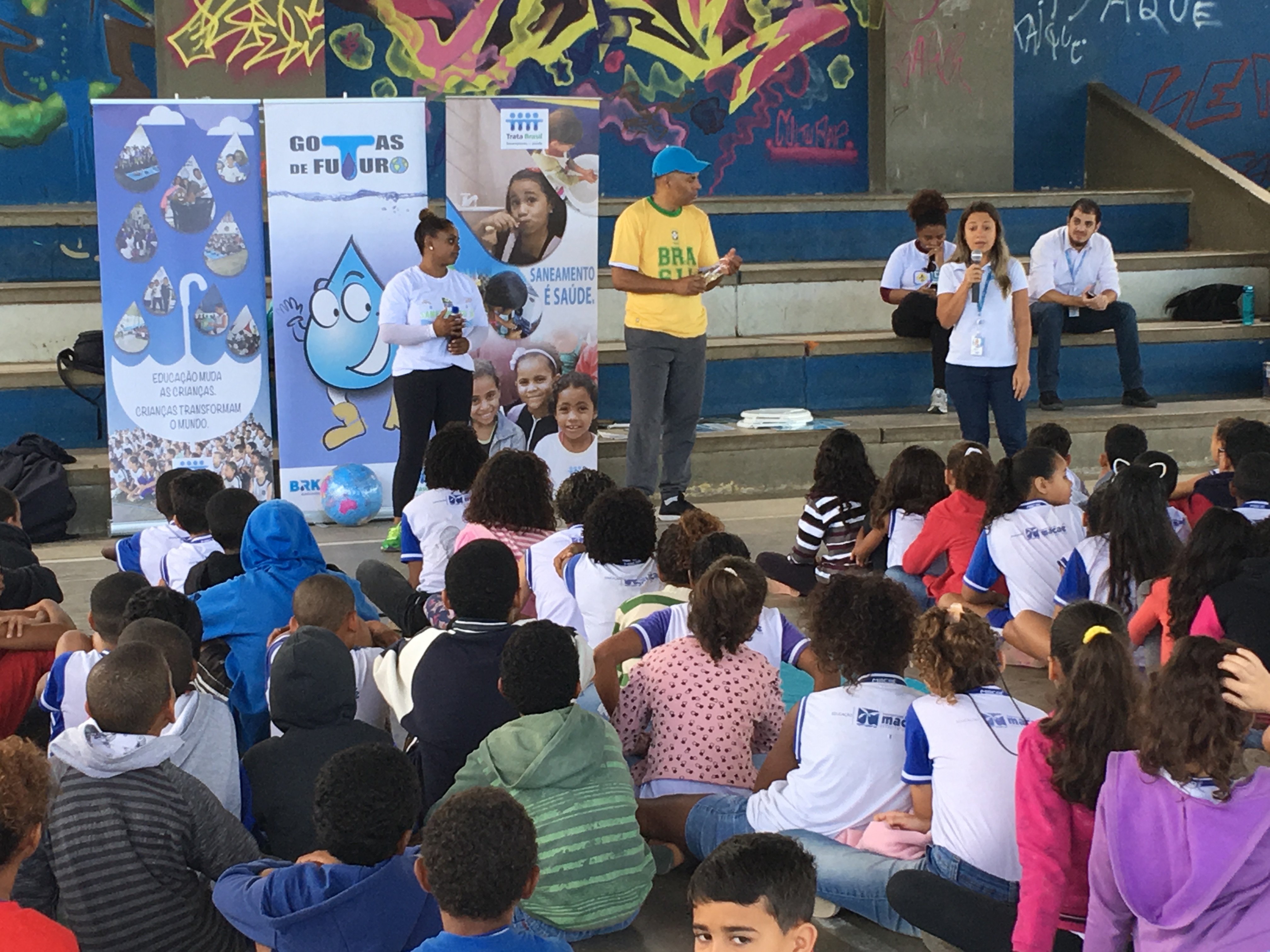 Projeto Agua Na Escola Gotas De Futuro Chega Pela Segunda Vez A Macae Com A Presenca Da Ginasta Daiane Dos Santos